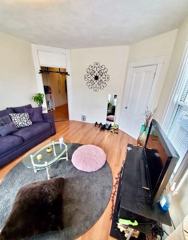 40 Forest St 3, Boston, MA 02119