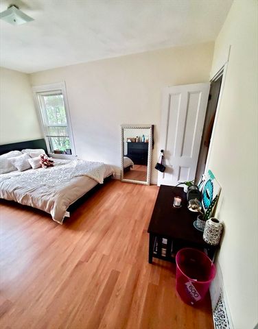 40 Forest St 3, Boston, MA 02119