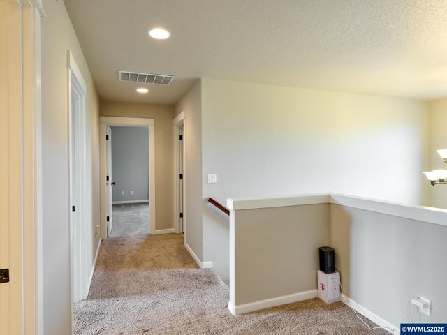 574 Prairie St, Woodburn, OR 97071