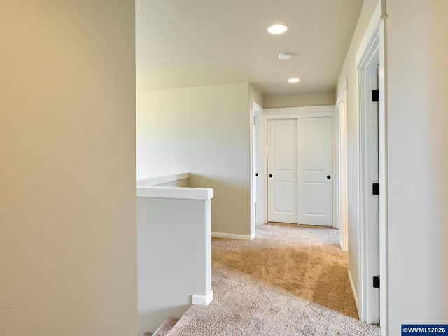 574 Prairie St, Woodburn, OR 97071