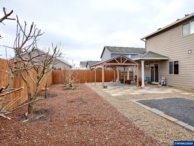 574 Prairie St, Woodburn, OR 97071