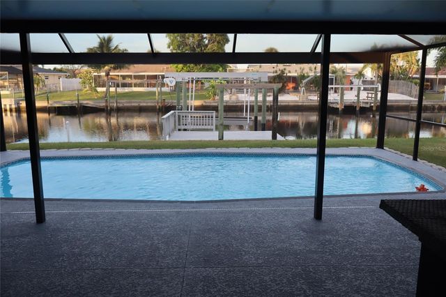 1019 SPINDLE PALM WAY, Apollo Beach, FL 33572