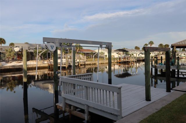 1019 SPINDLE PALM WAY, Apollo Beach, FL 33572