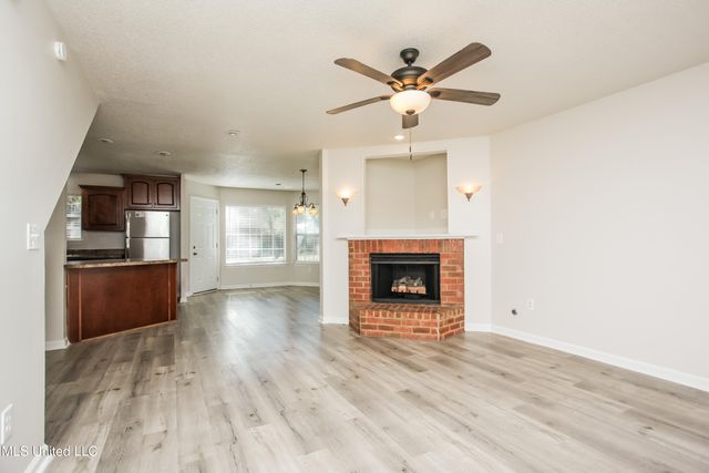 6181 Liberty Estates Drive, Walls, MS 38680