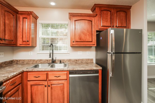 6181 Liberty Estates Drive, Walls, MS 38680