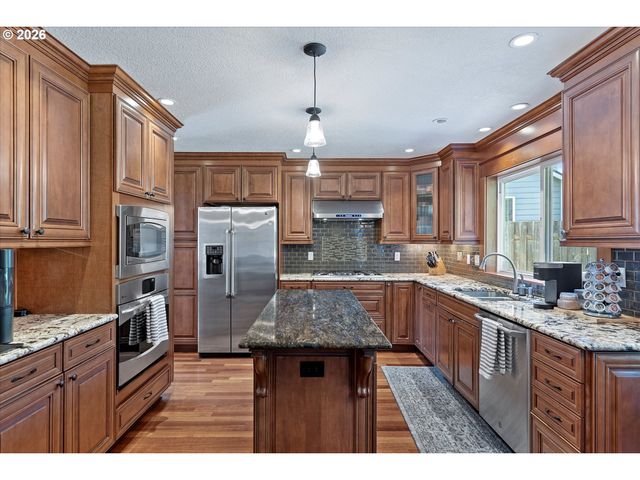 19778 Castleberry Loop, Oregon City, OR 97045