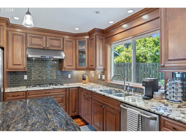19778 Castleberry Loop, Oregon City, OR 97045