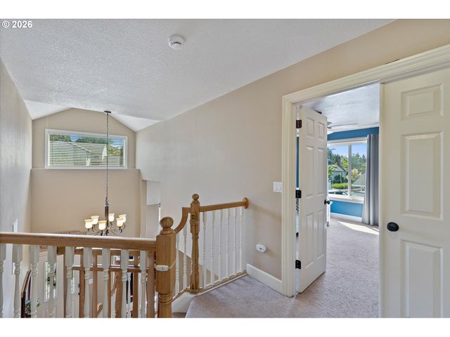 19778 Castleberry Loop, Oregon City, OR 97045