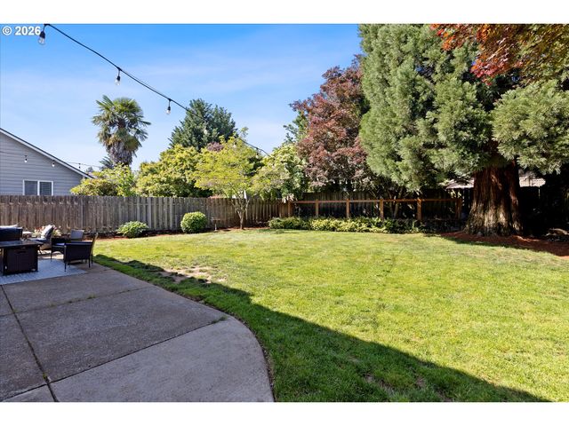 19778 Castleberry Loop, Oregon City, OR 97045
