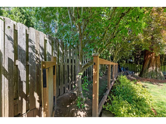 19778 Castleberry Loop, Oregon City, OR 97045