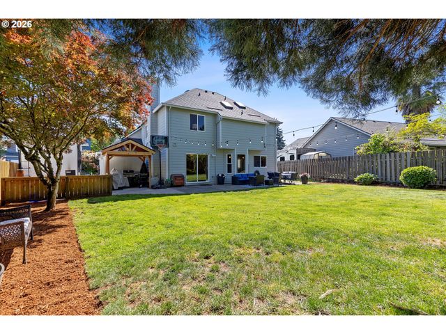 19778 Castleberry Loop, Oregon City, OR 97045