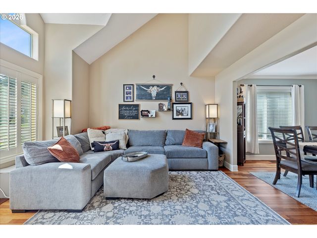 19778 Castleberry Loop, Oregon City, OR 97045