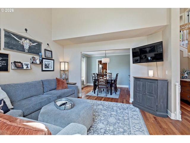 19778 Castleberry Loop, Oregon City, OR 97045