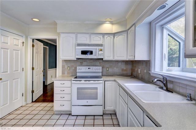 3506 Fieldcrest CT, Williamsburg, VA 23185