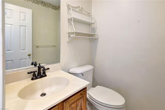 3506 Fieldcrest CT, Williamsburg, VA 23185