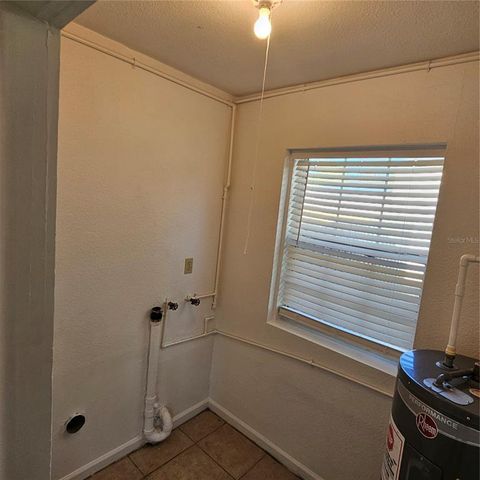 3413 W CHEROKEE AVENUE, Tampa, FL 33611