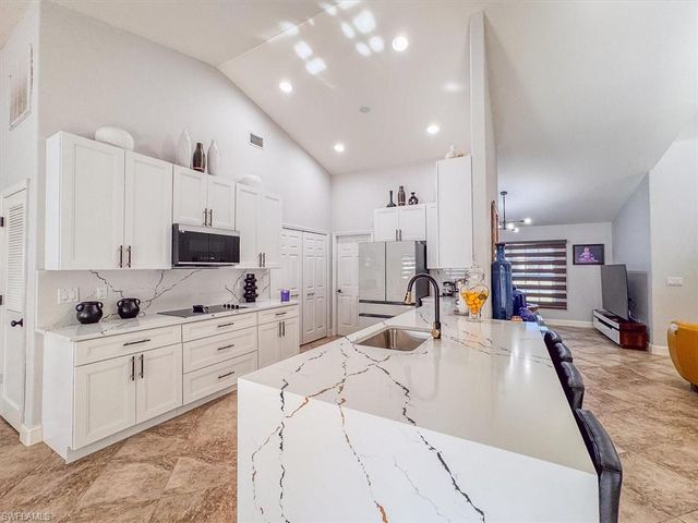 329 SW 30th AVE, Cape Coral, FL 33991