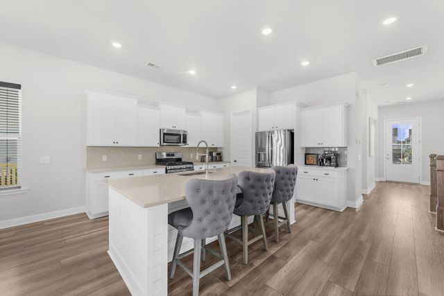 399 Woodgate Way, Summerville, SC 29485