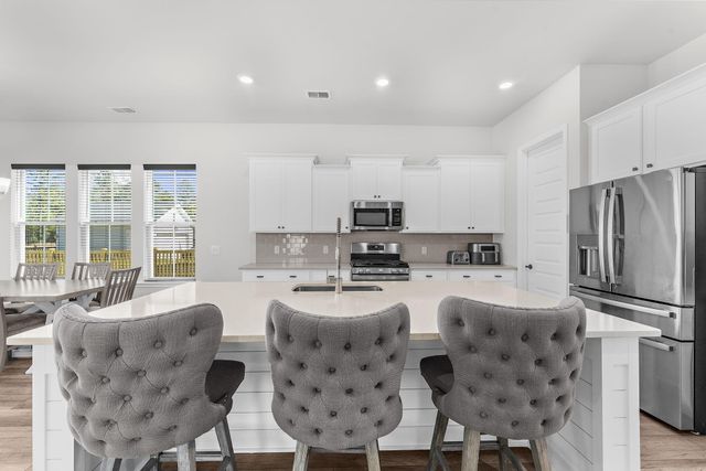 399 Woodgate Way, Summerville, SC 29485