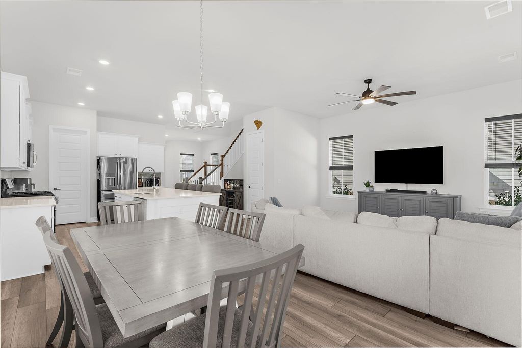 Image 19 of property listing at 399 Woodgate Way, Summerville, SC 29485