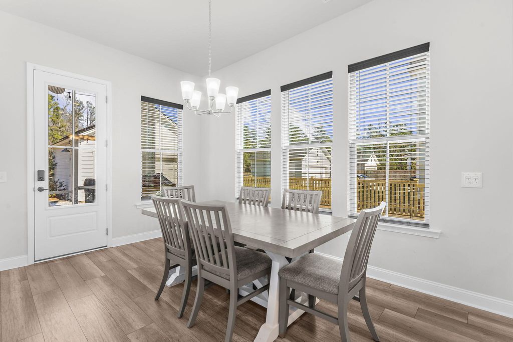 Image 20 of property listing at 399 Woodgate Way, Summerville, SC 29485