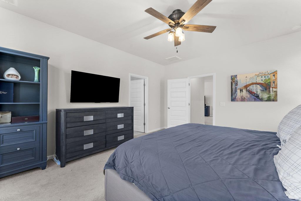 Image 27 of property listing at 399 Woodgate Way, Summerville, SC 29485