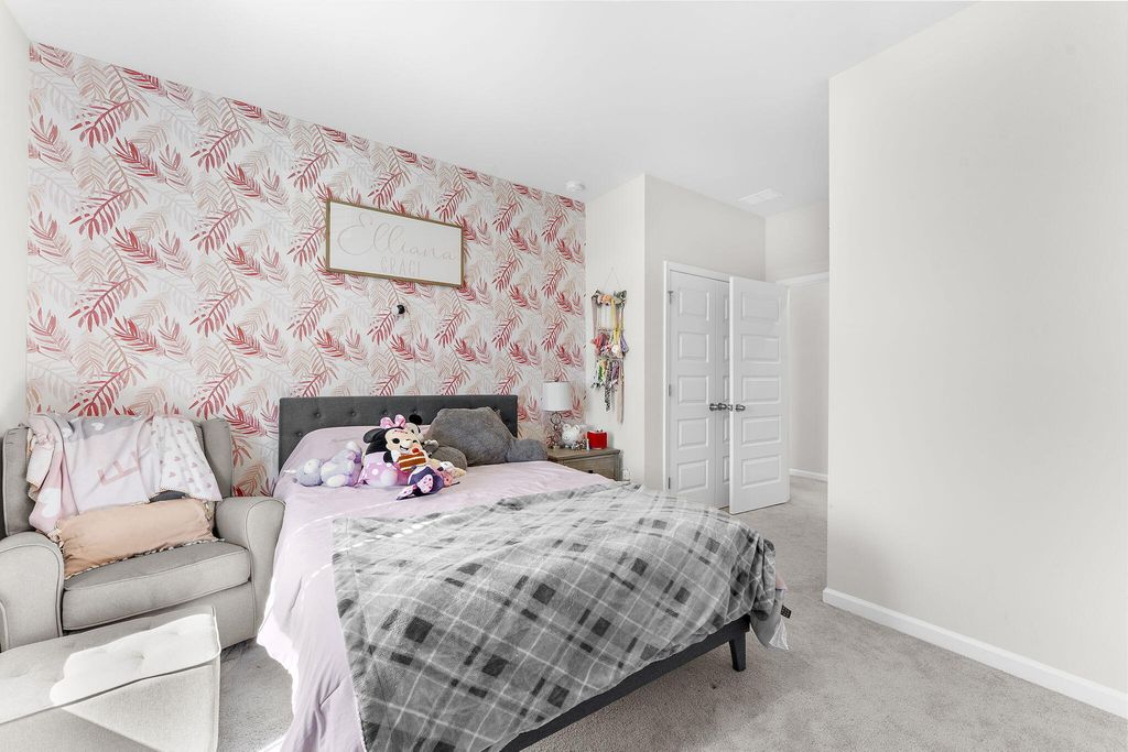 Image 33 of property listing at 399 Woodgate Way, Summerville, SC 29485