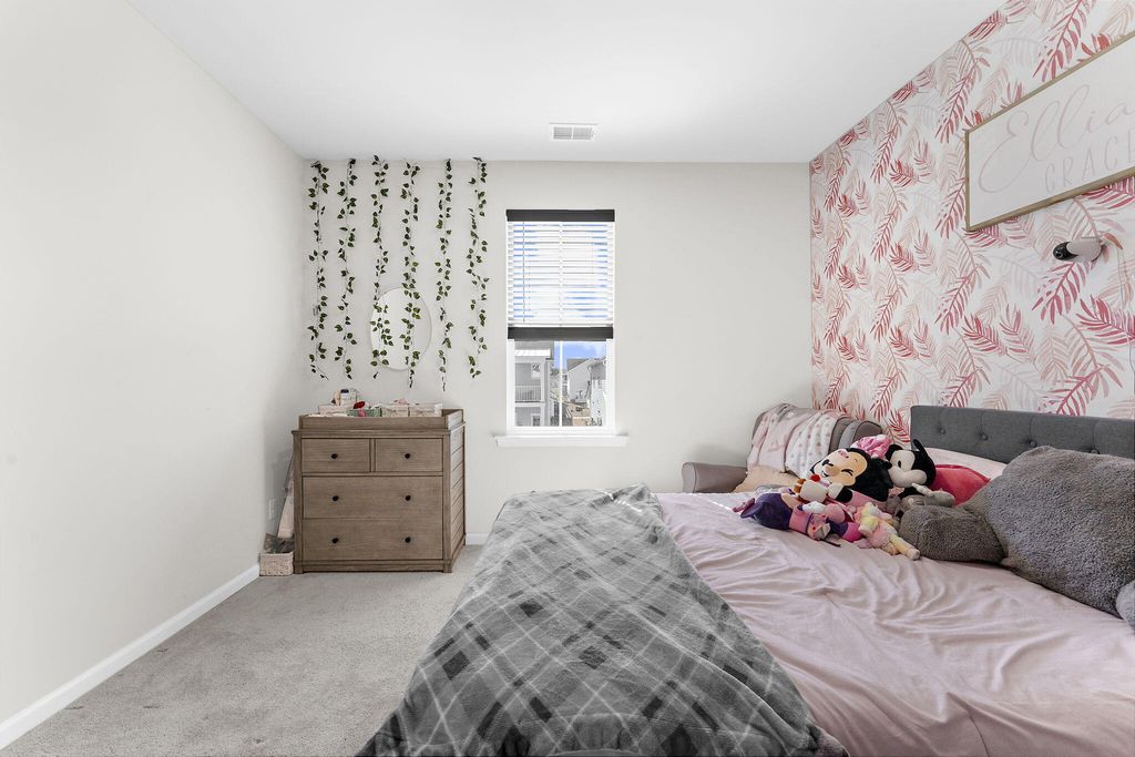 Image 34 of property listing at 399 Woodgate Way, Summerville, SC 29485