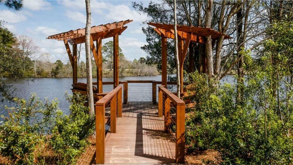 Image 48 of property listing at 399 Woodgate Way, Summerville, SC 29485