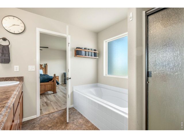 1043 Highline Ct, Loveland, CO 80538