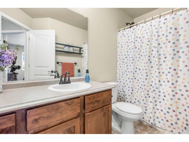 1043 Highline Ct, Loveland, CO 80538