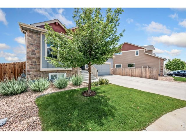 1043 Highline Ct, Loveland, CO 80538