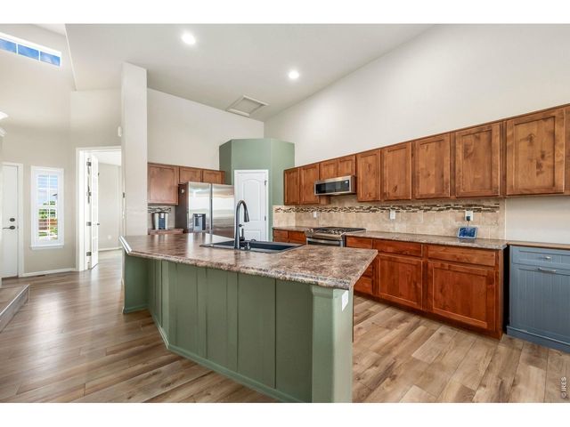 1043 Highline Ct, Loveland, CO 80538