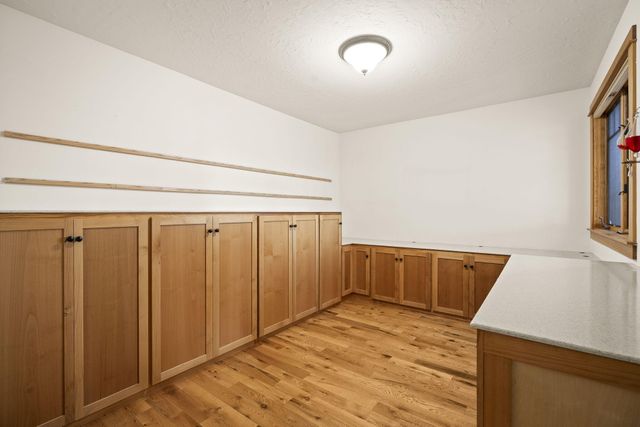 3338 NW Windwood Way, Bend, OR 97703