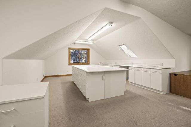 3338 NW Windwood Way, Bend, OR 97703