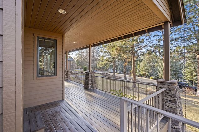 3338 NW Windwood Way, Bend, OR 97703