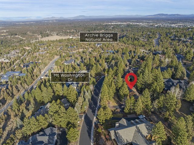 3338 NW Windwood Way, Bend, OR 97703