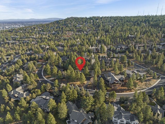 3338 NW Windwood Way, Bend, OR 97703