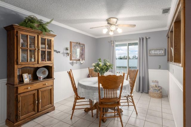 4342 W Dennett Avenue, Fresno, CA 93722