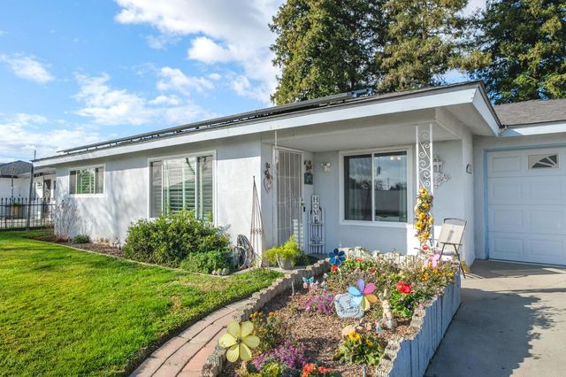 4342 W Dennett Avenue, Fresno, CA 93722