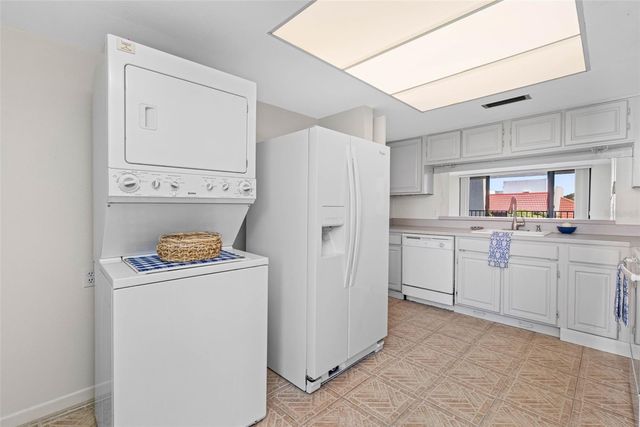 19111 VISTA BAY DRIVE 204, Indian Shores, FL 33785