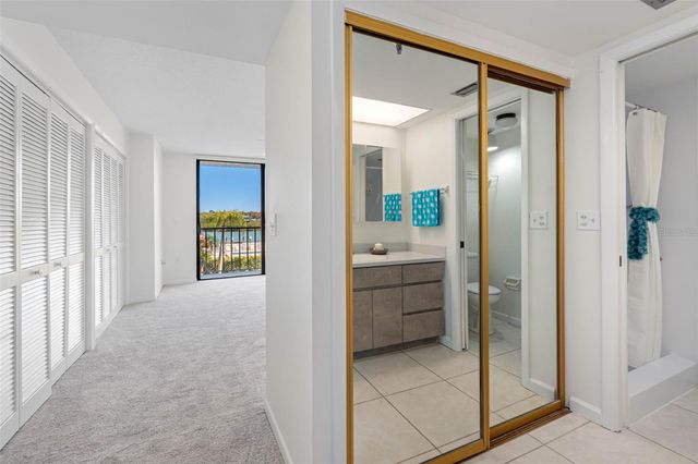 19111 VISTA BAY DRIVE 204, Indian Shores, FL 33785