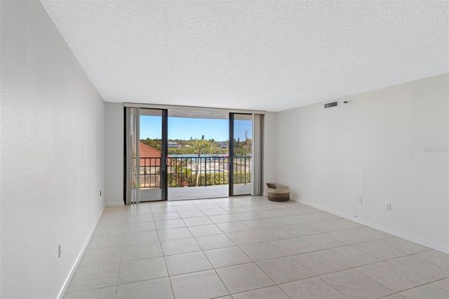 19111 VISTA BAY DRIVE 204, Indian Shores, FL 33785