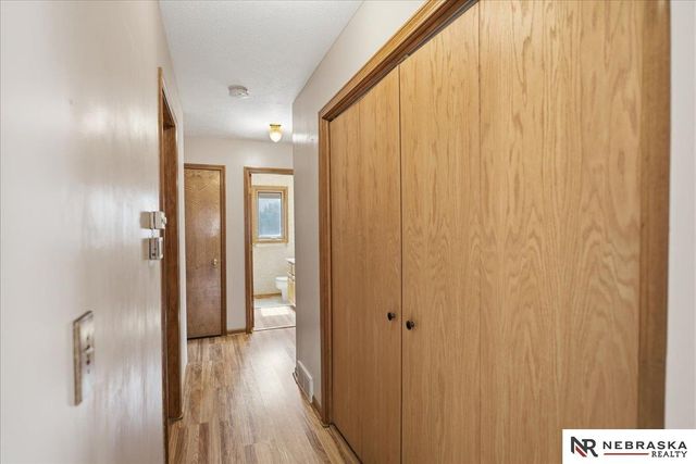 8404 Kauai Drive, Papillion, NE 68046