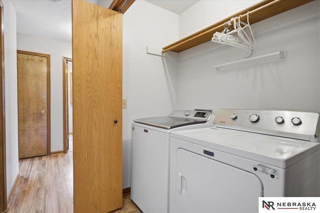 8404 Kauai Drive, Papillion, NE 68046