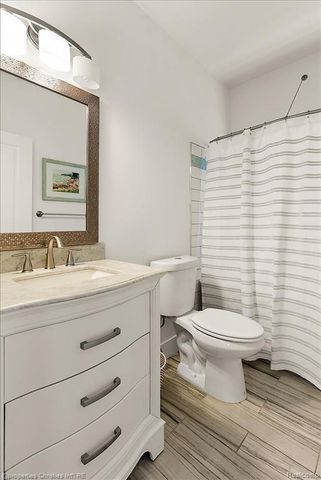 22482 Beach Street, Saint Clair Shores, MI 48081