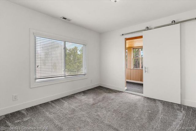 22482 Beach Street, Saint Clair Shores, MI 48081