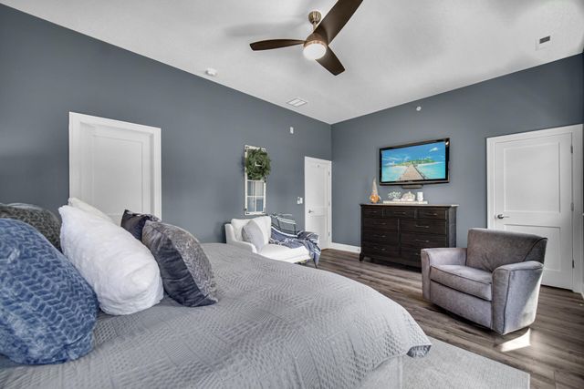 208 Campbell Street 107, Valparaiso, IN 46385