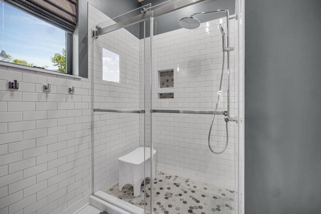 208 Campbell Street 107, Valparaiso, IN 46385