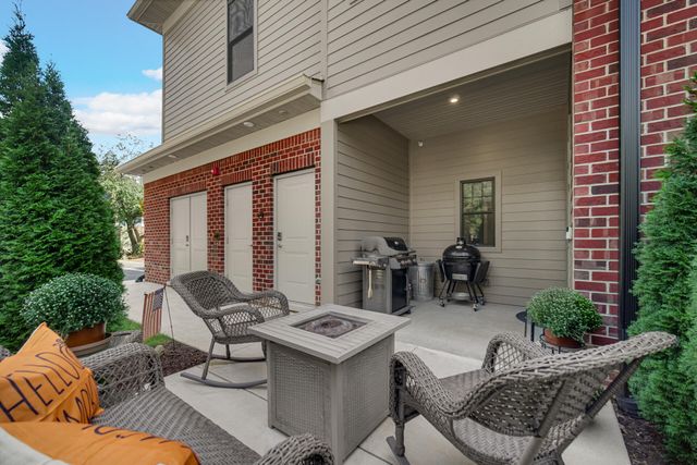 208 Campbell Street 107, Valparaiso, IN 46385